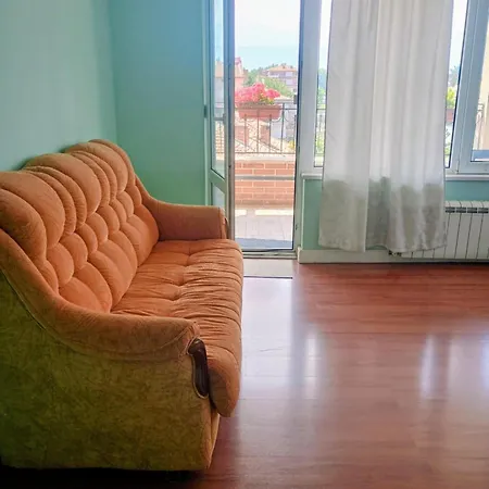 Апартаменты Uspeh Bg *