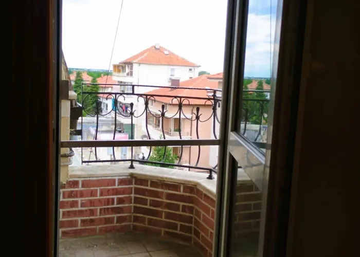 Apartment Uspeh Bg *